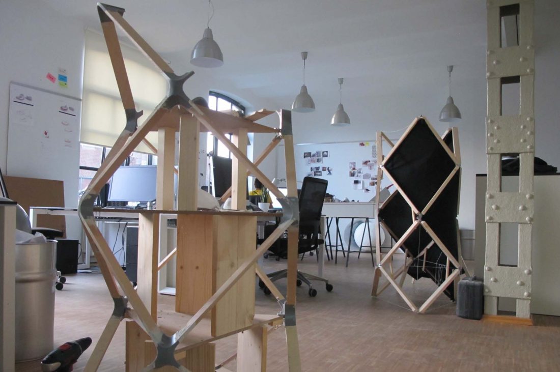 Beolab90-Scalemodel-1100x731.jpg